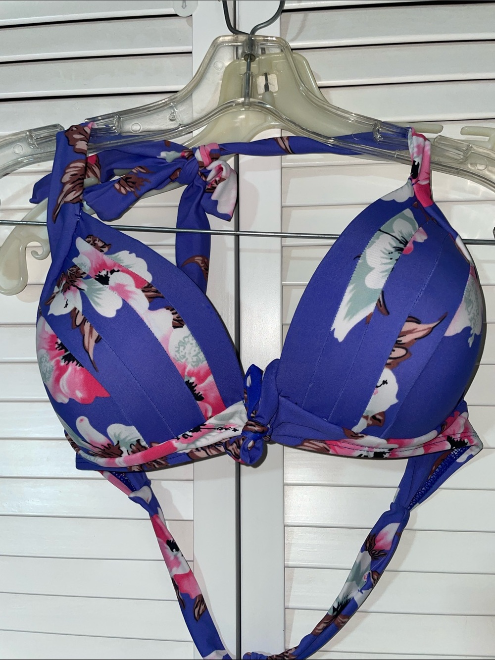 Vibrant Floral Halter Bikini Top with Tie-Back